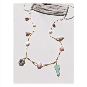 SOLD✨Hawaiian Seashell Mask Chain Holder Necklace